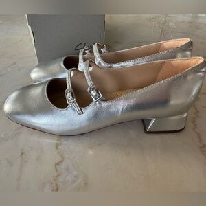 CLARKS Leather Shine Heeled COMFORT Pumps 9 NEW retail $120 sold out in silver